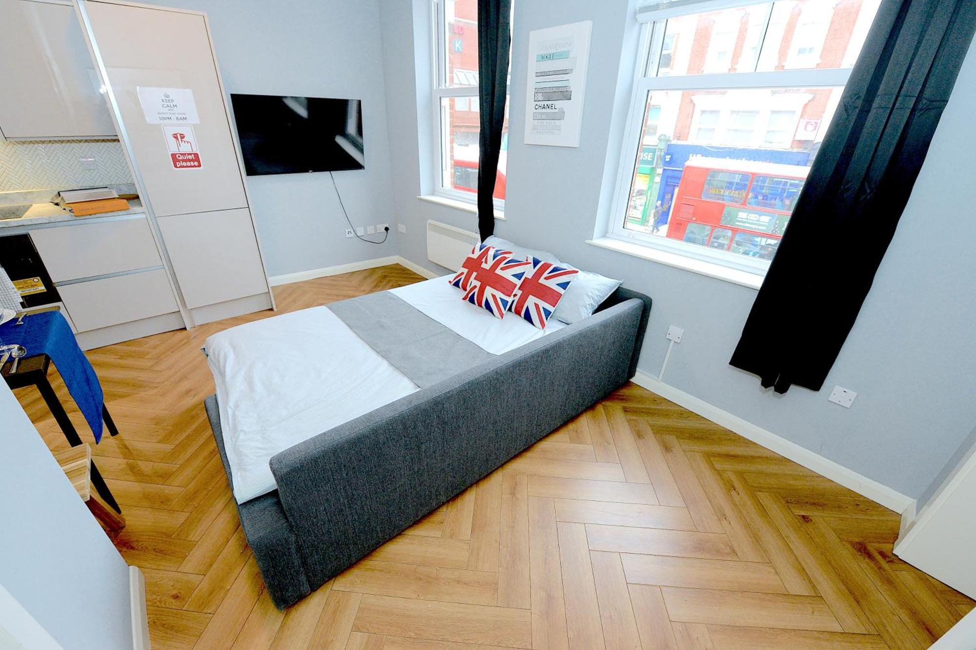 1 Bedroom Flat In Wood Green Piccadilly Line London Kültér fotó